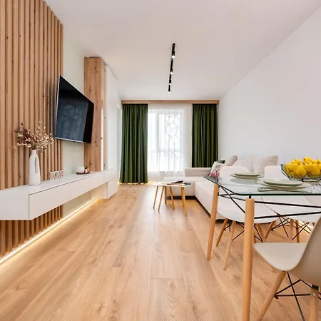 Stylish Flat With Parking For 4 Guest Apartament