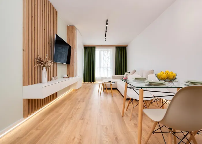 Stylish Flat With Parking For 4 Guest Lejlighed