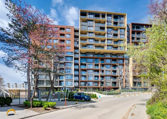 Apartment Stylish Flat With Parking For 4 Guest *